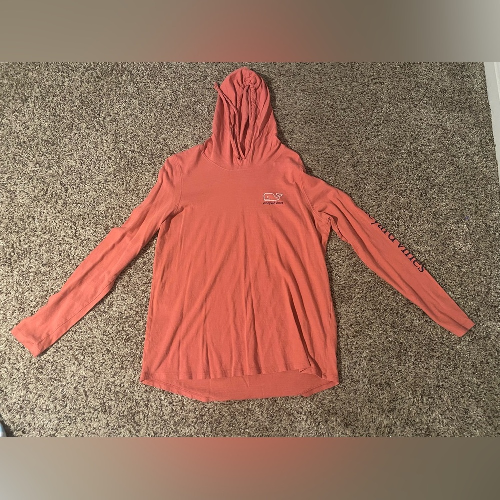 Women’s Vineyard Vines shirt